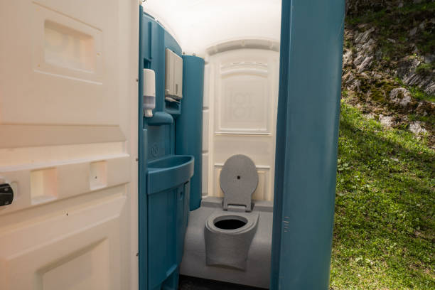 Best Portable restroom trailer rental  in Front Royal, VA
